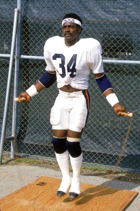 Walter Payton exercising and jumping rope