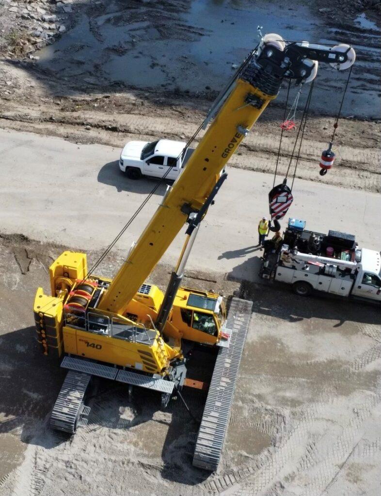 Extended Telescopic Boom Grove Crane